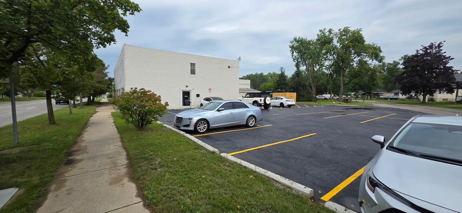 29222 Grand River Ave image 3
