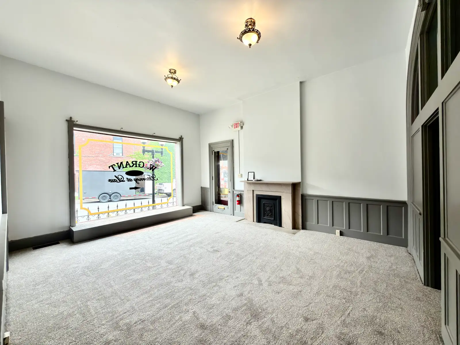 77 Oak St image 6