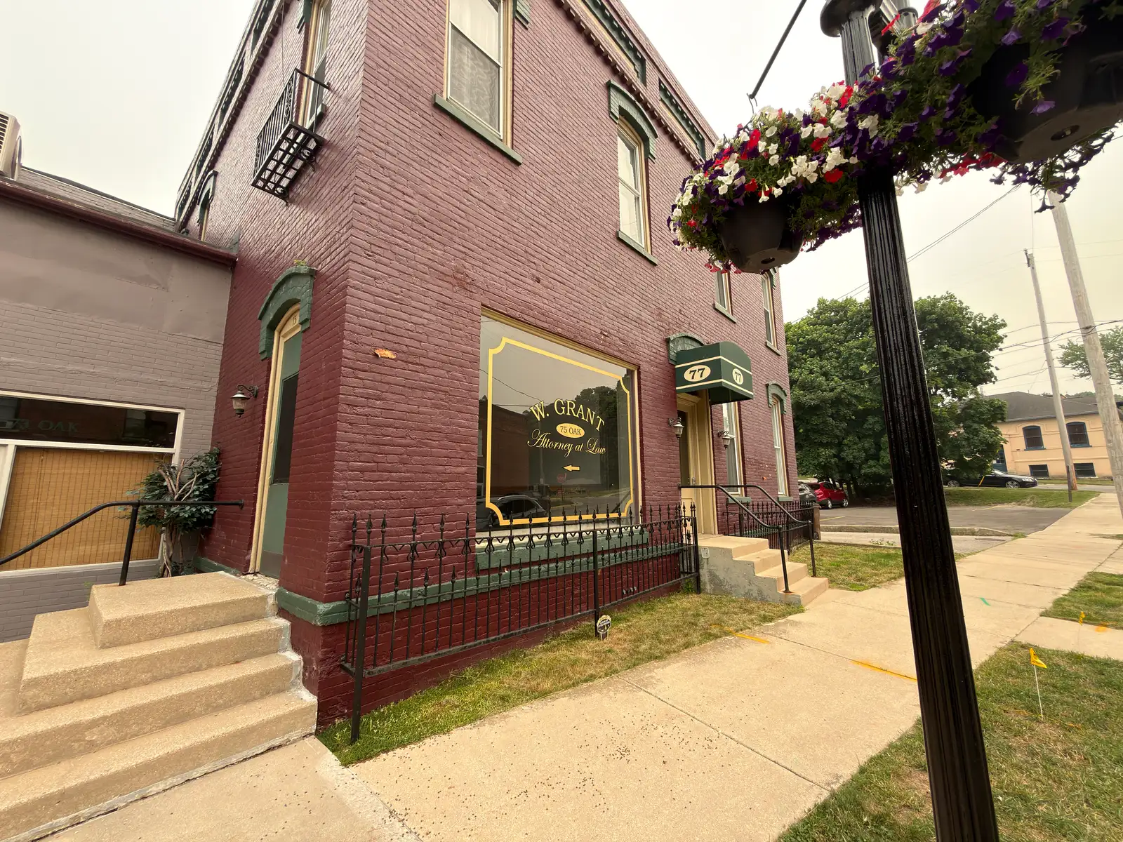 77 Oak St image 2