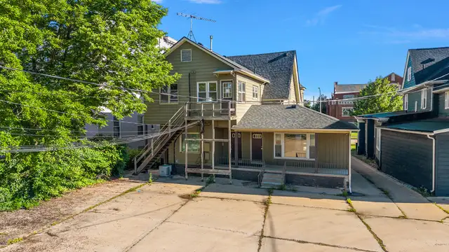 111 Cass Ave thumbnail 2