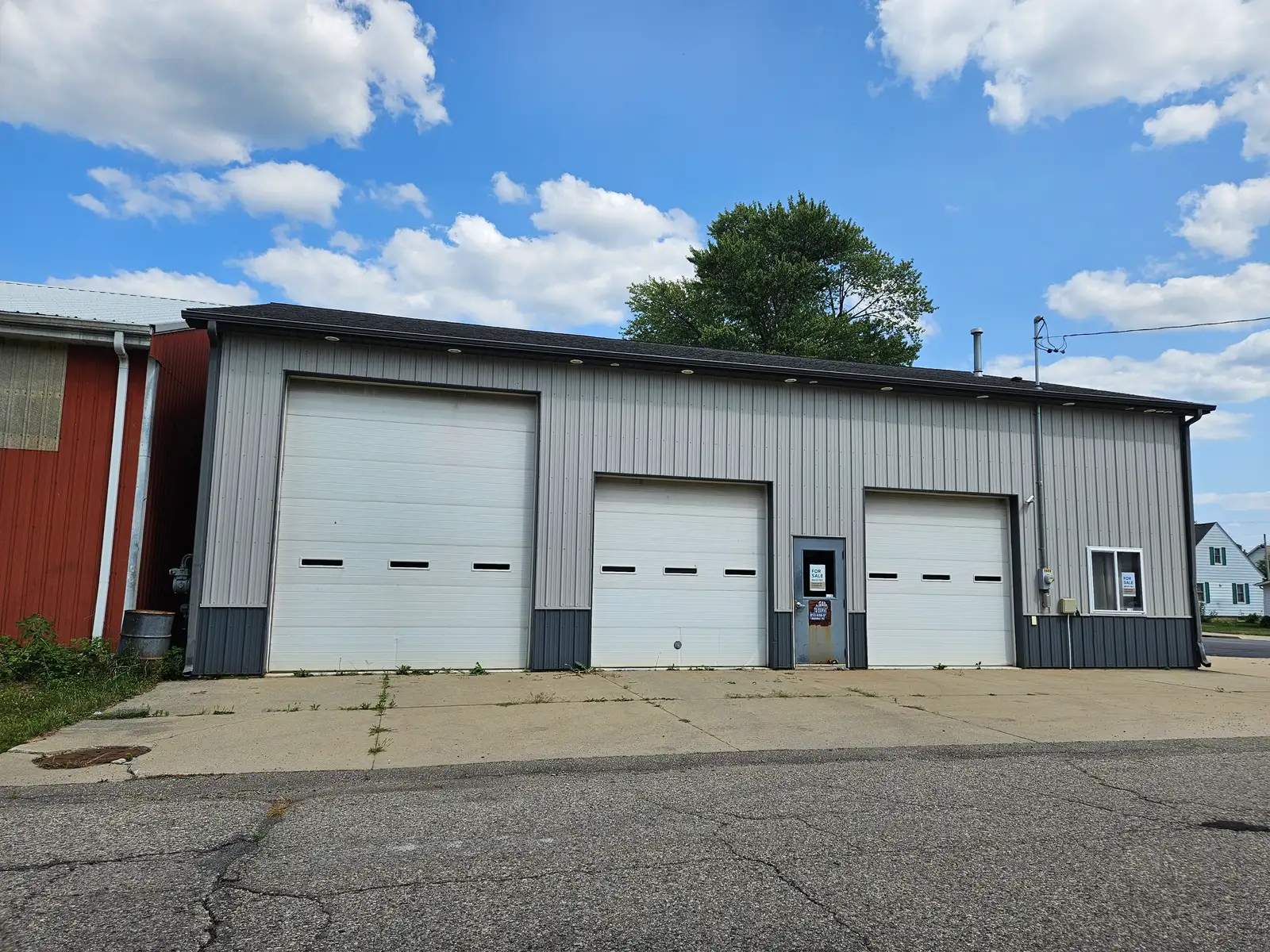 9449 Genesee St image 1
