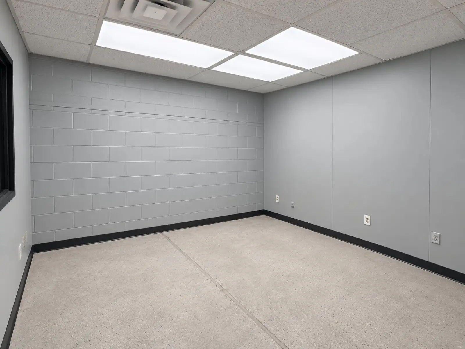 Industrial / Warehouse Space for Lease in Ann Arbor image 4