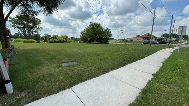 E Remus Rd thumbnail 3