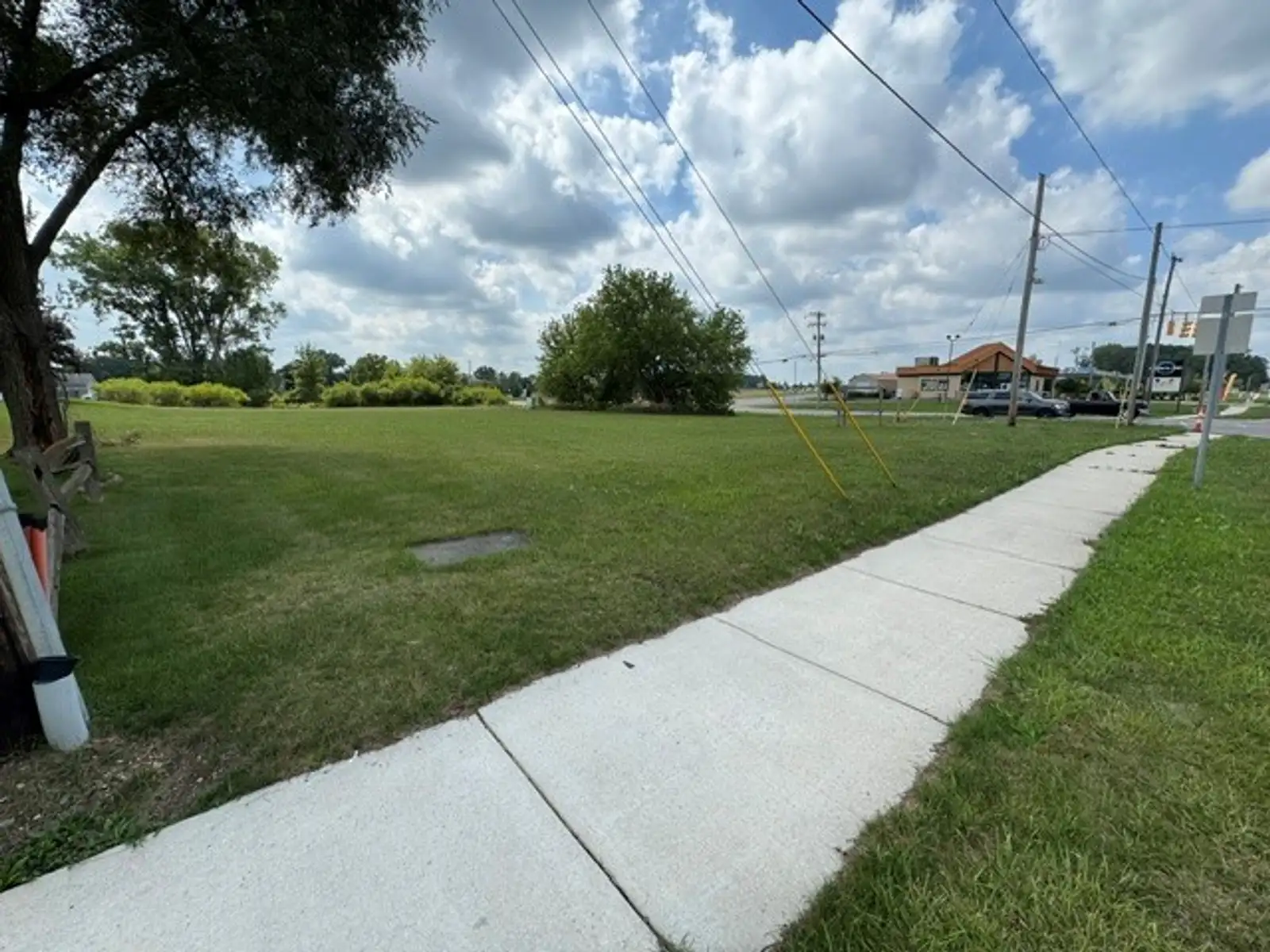 E Remus Rd image 3