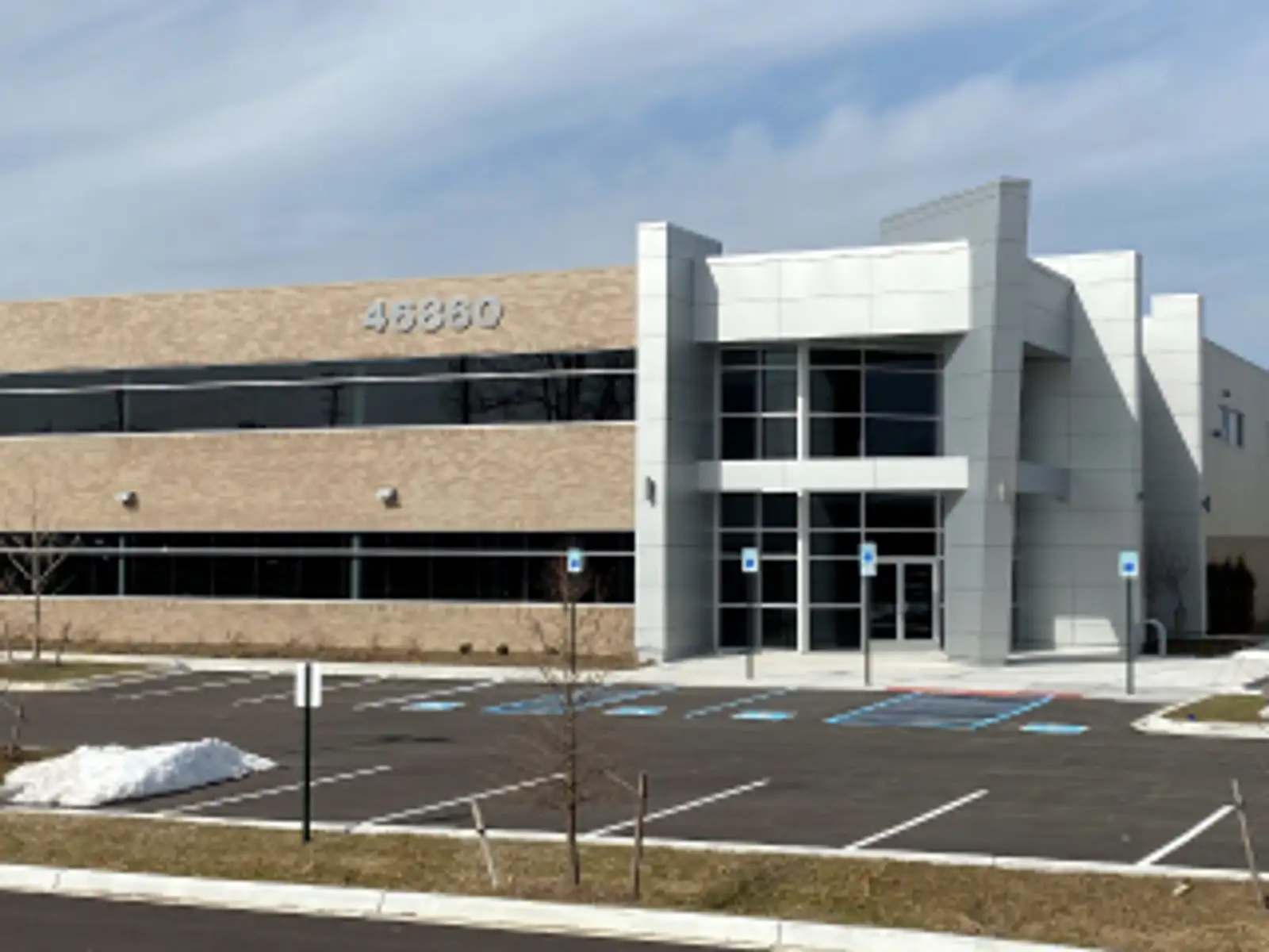 46860 West Rd, Novi, MI 48377