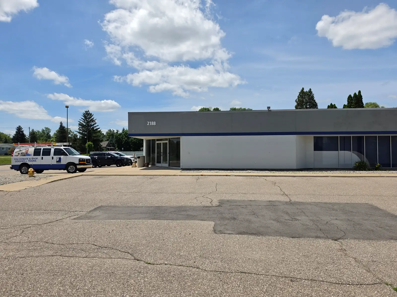 Burton Retail / Office For Sale!! image 3