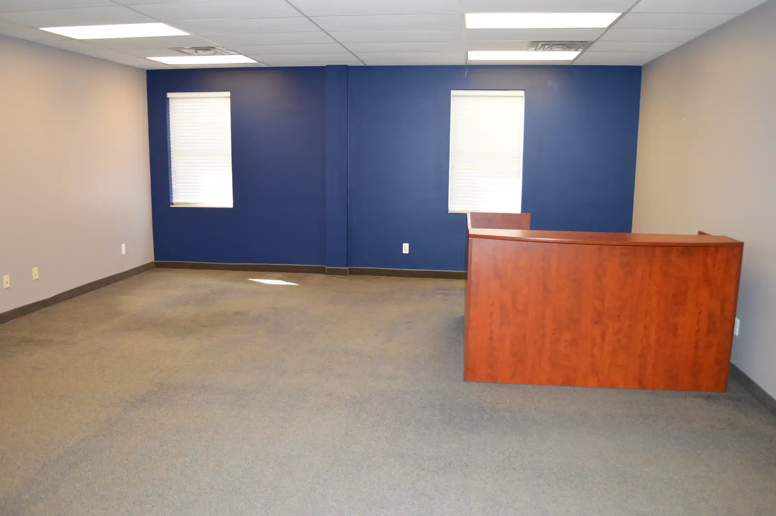 8300 Hall image 3
