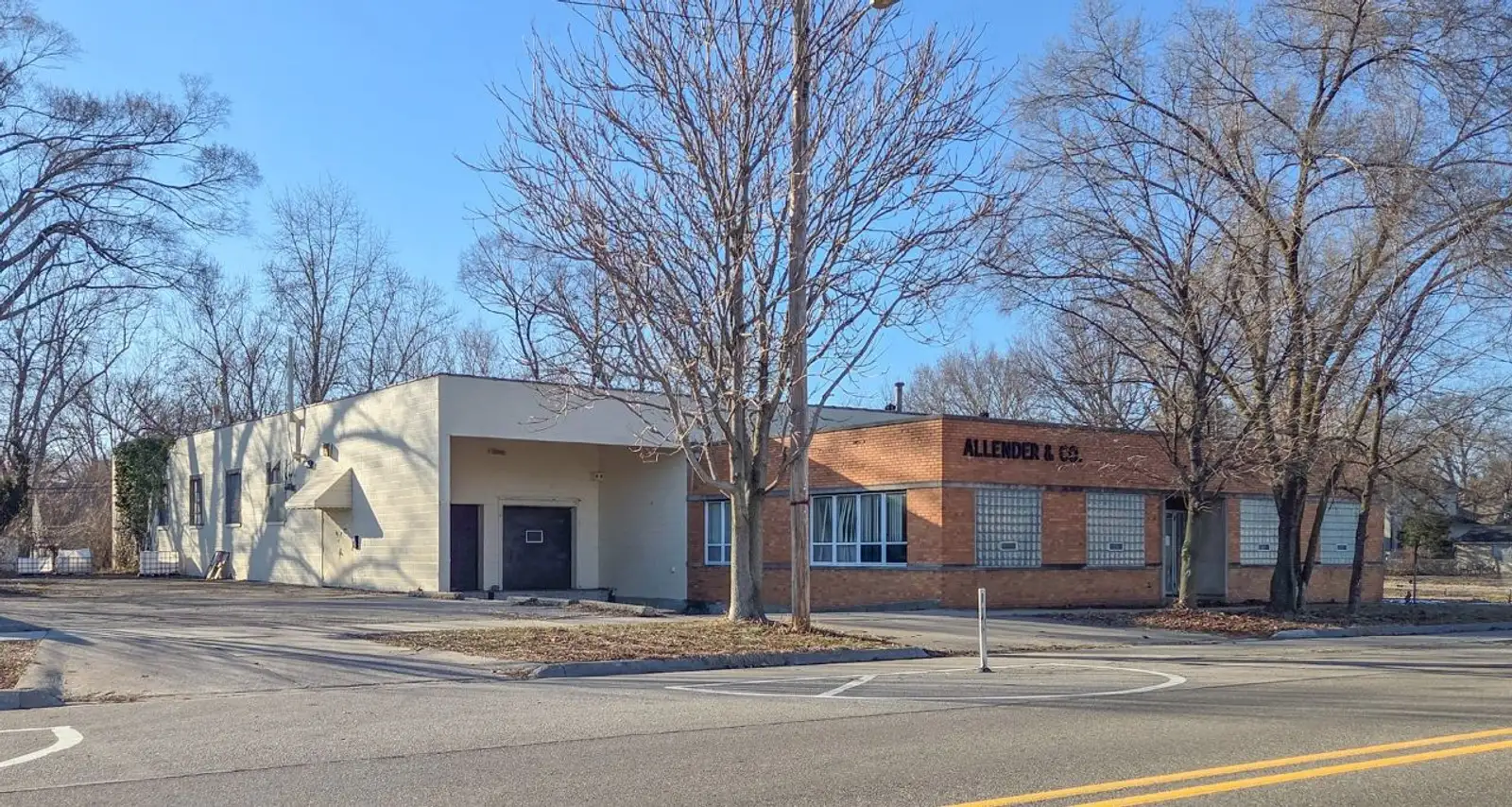 615 Livernois Rd