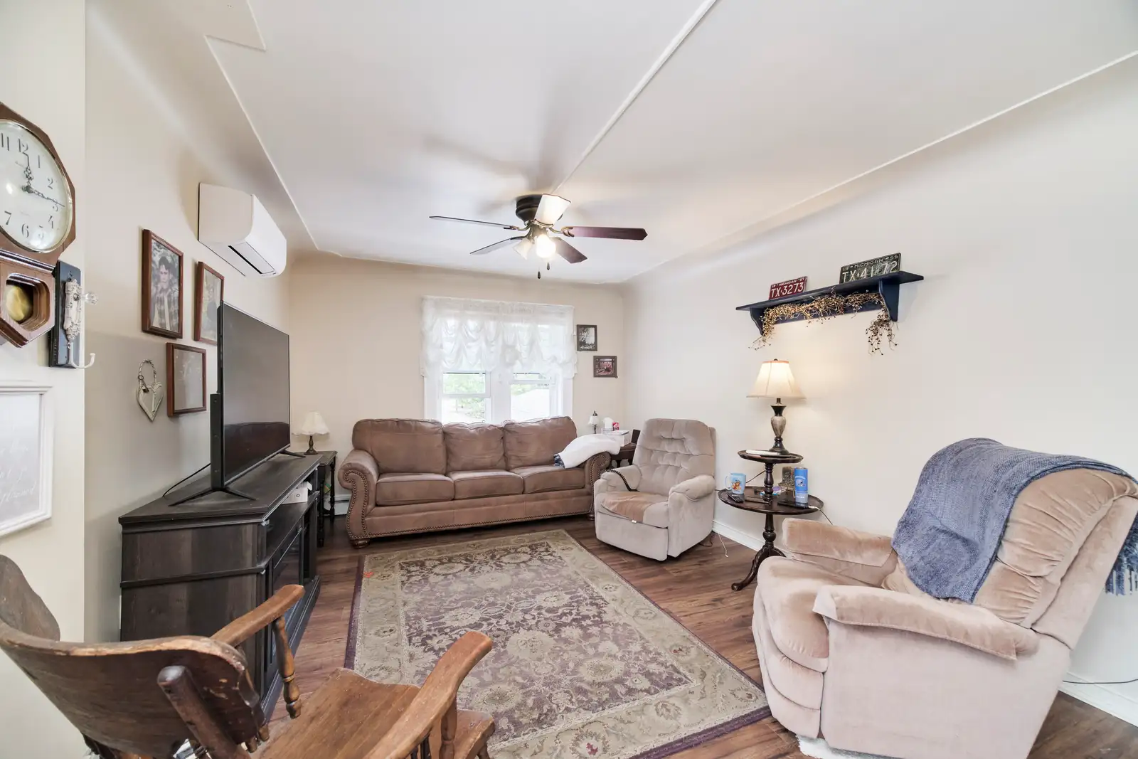 135 Washington St image 16