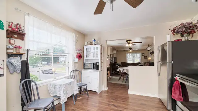 View image 11