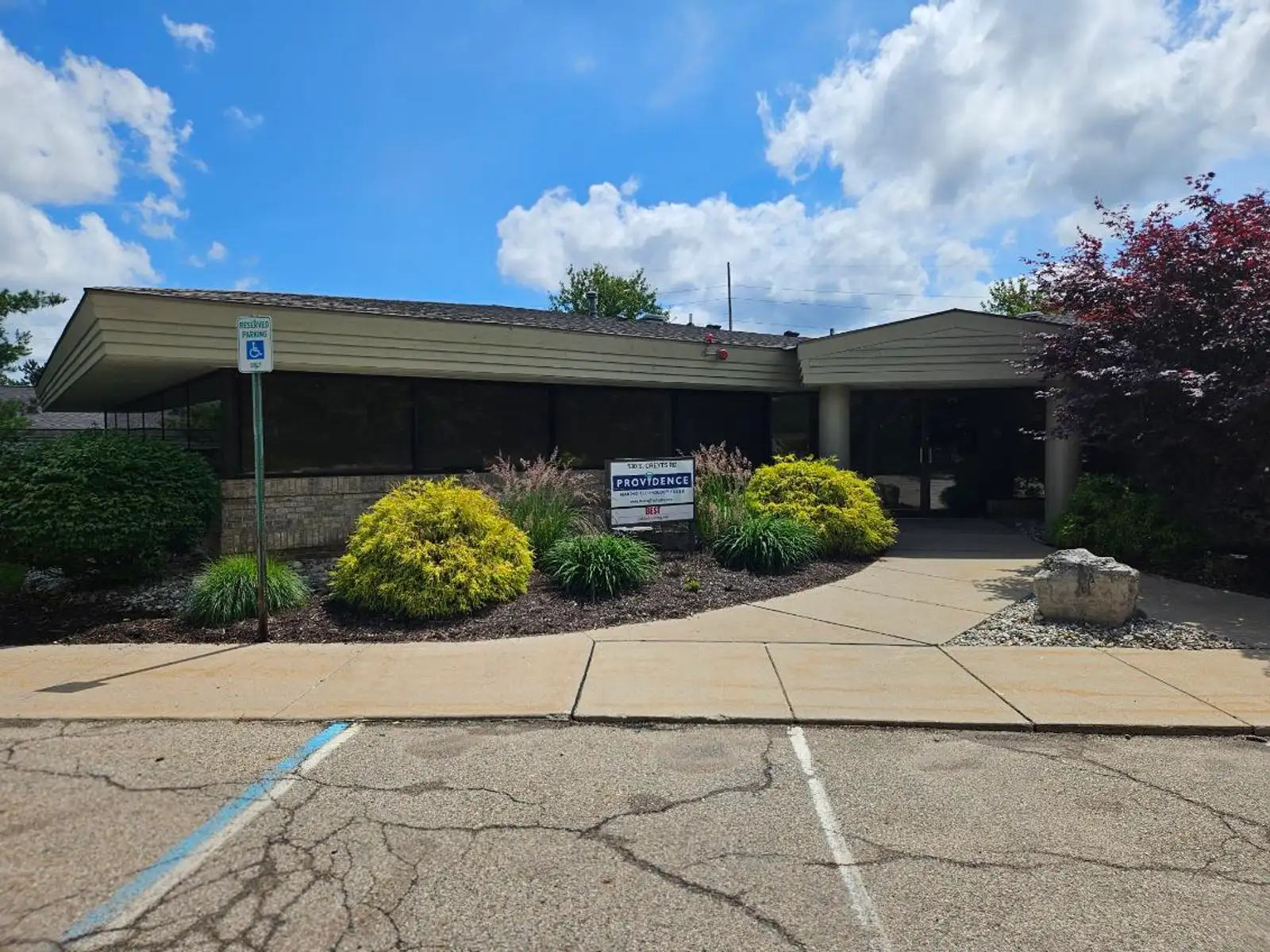 Office Building Creyts Rd, 2-Suites:  1,850 SqFt and 3,500 SqFt or Combine image 2