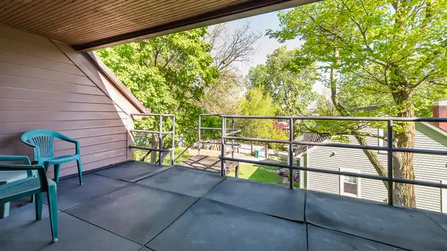 View image 19