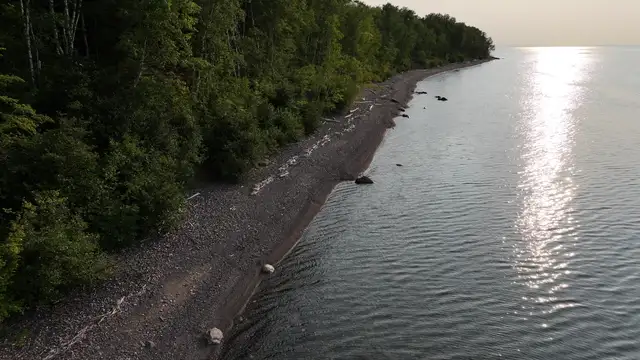 Lake Superior Shoreline thumbnail 4