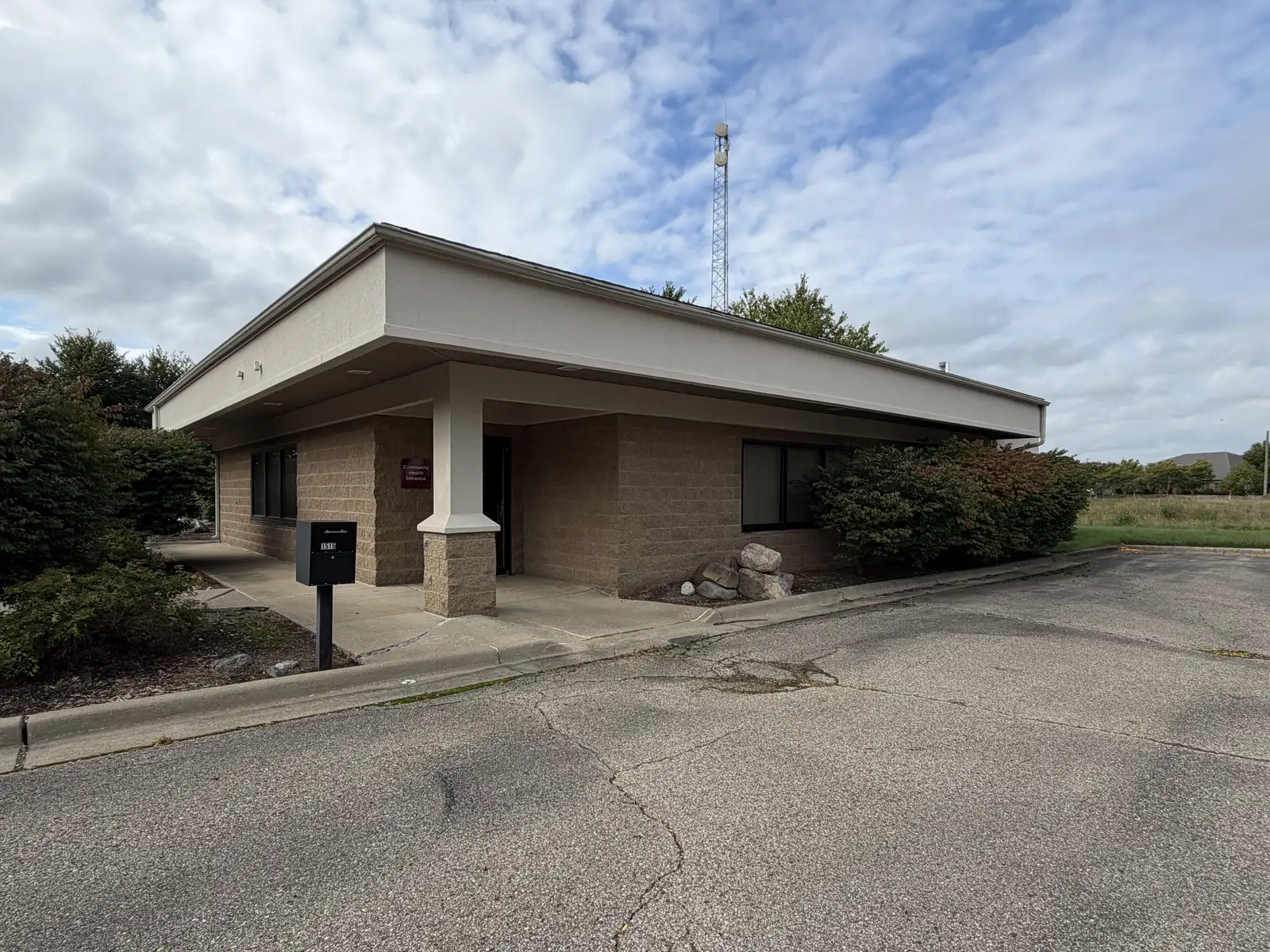 1515 Commerce Park Dr image 5