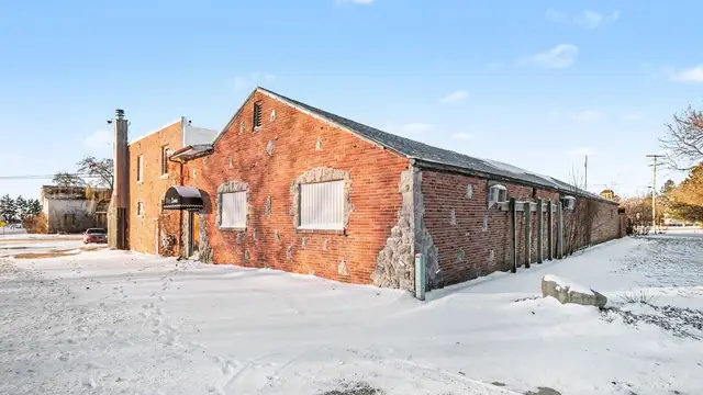 9500 Saginaw St thumbnail 4