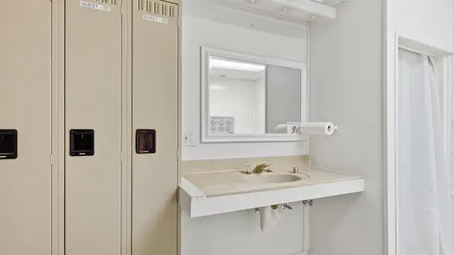 View image 11