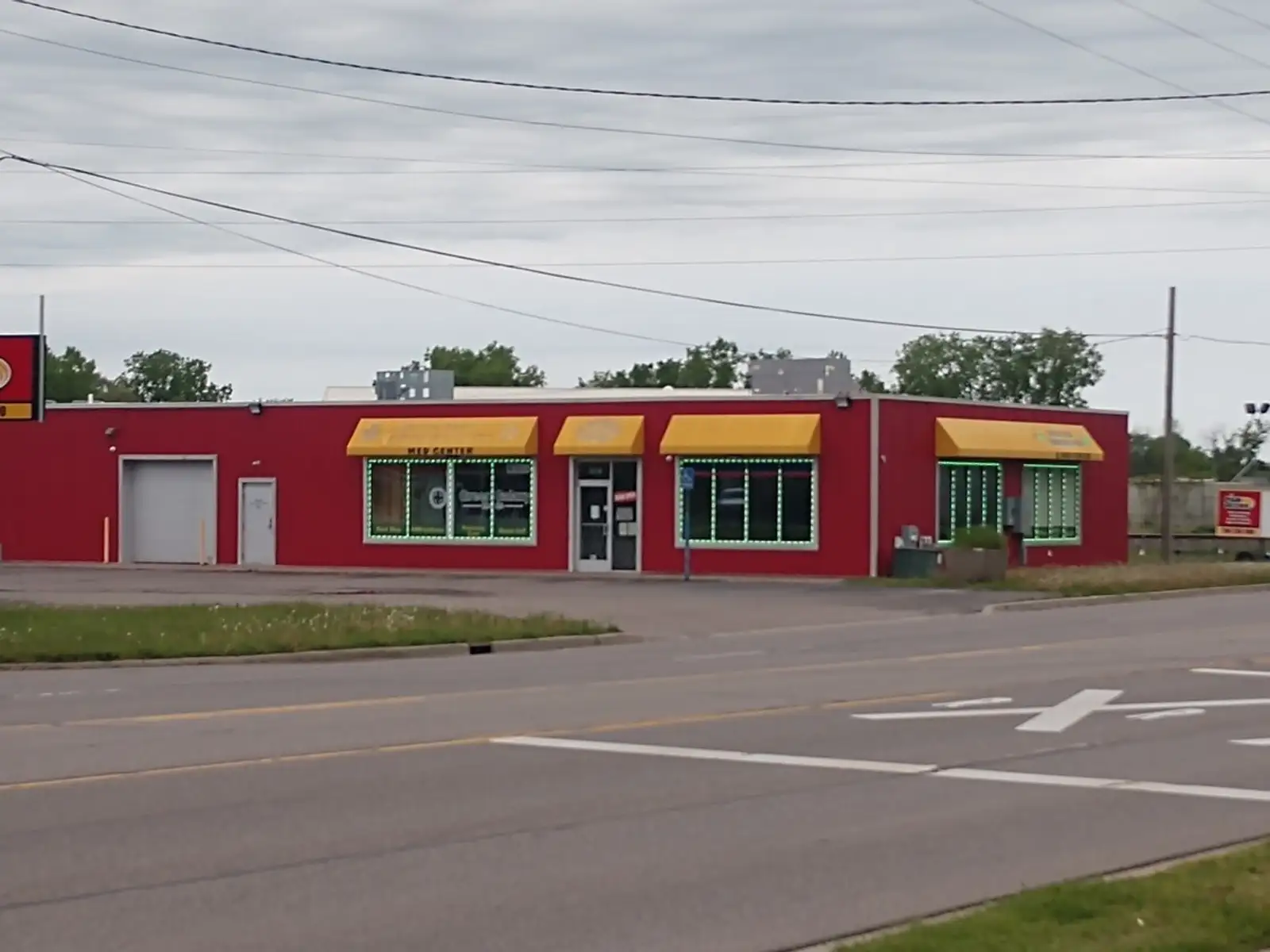 408 S Center Rd. image 2