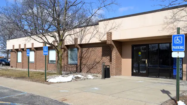 1048 Pierpont St listing image