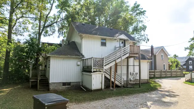 7 Unit Apartment Building for Sale thumbnail 4