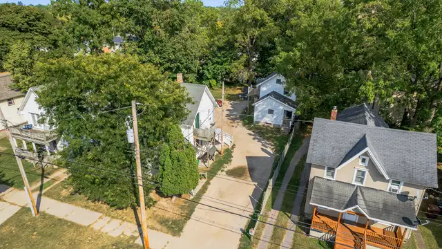 7 Unit Apartment Building for Sale thumbnail 5