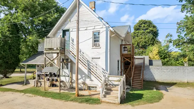 7 Unit Apartment Building for Sale thumbnail 2