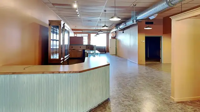 Commercial/Retail Space in Downtown Ithaca, MI thumbnail 5