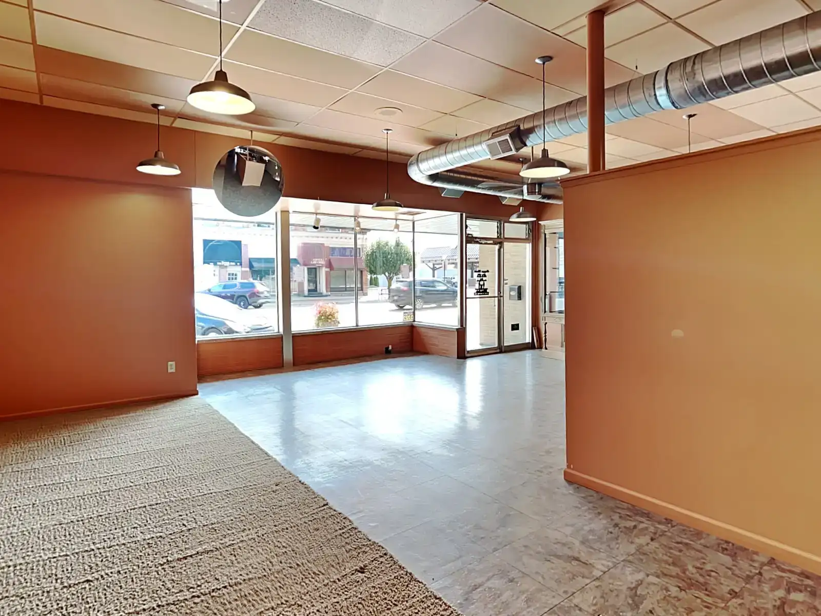 Commercial/Retail Space in Downtown Ithaca, MI image 3