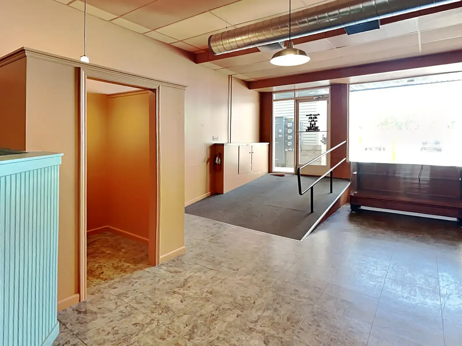 Commercial/Retail Space in Downtown Ithaca, MI image 7
