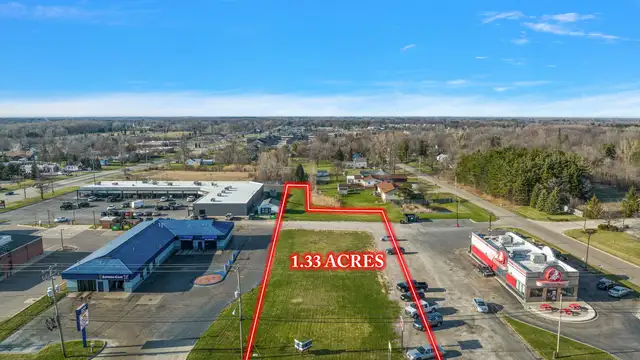 4474 CORUNNA RD thumbnail 2