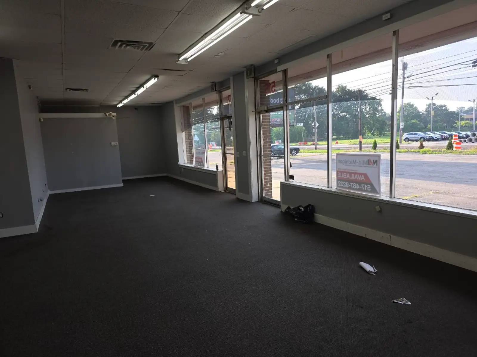 521 E Jolly Rd image 3