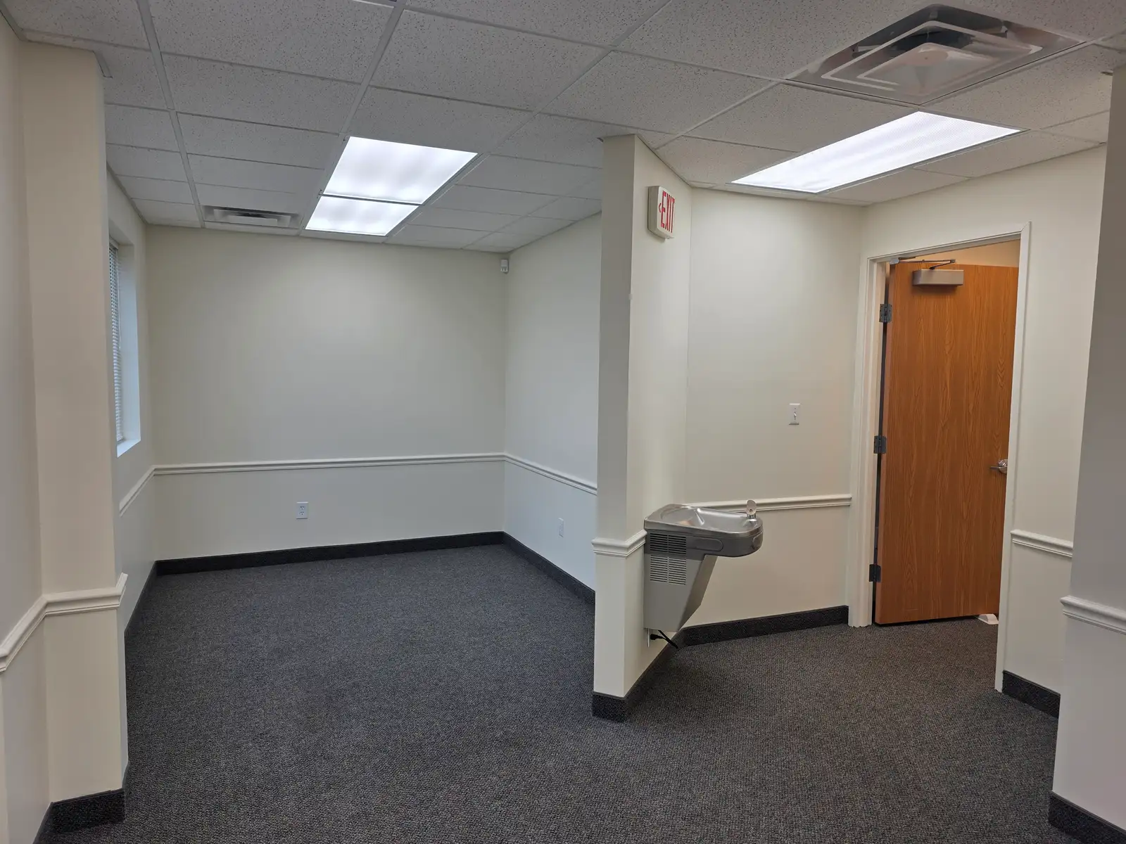 1286 S Linden Rd image 3