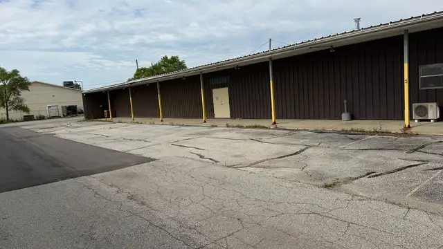 3075 Enterprise Dr thumbnail 4