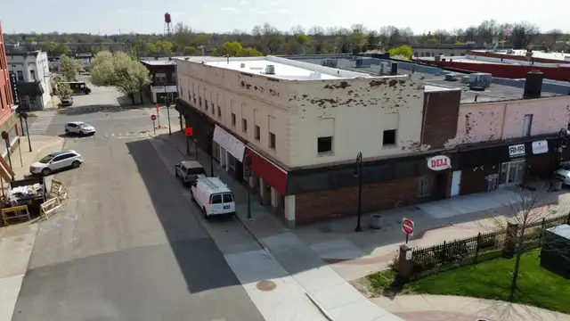 200 W Main St thumbnail 2