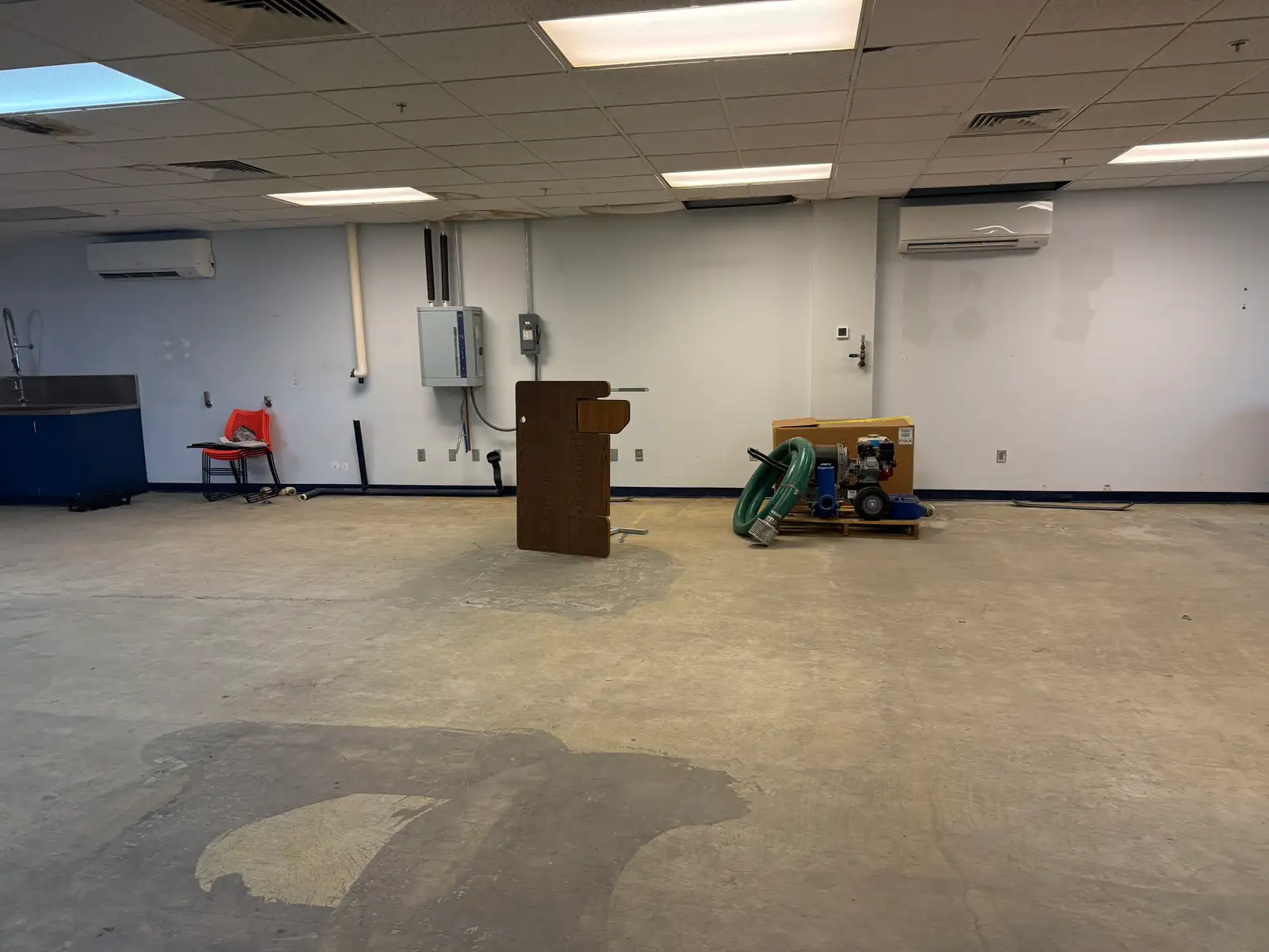 5215 S Mackinaw Rd image 3