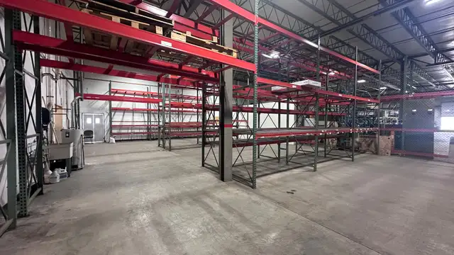 2360 W South Airport Rd thumbnail 4