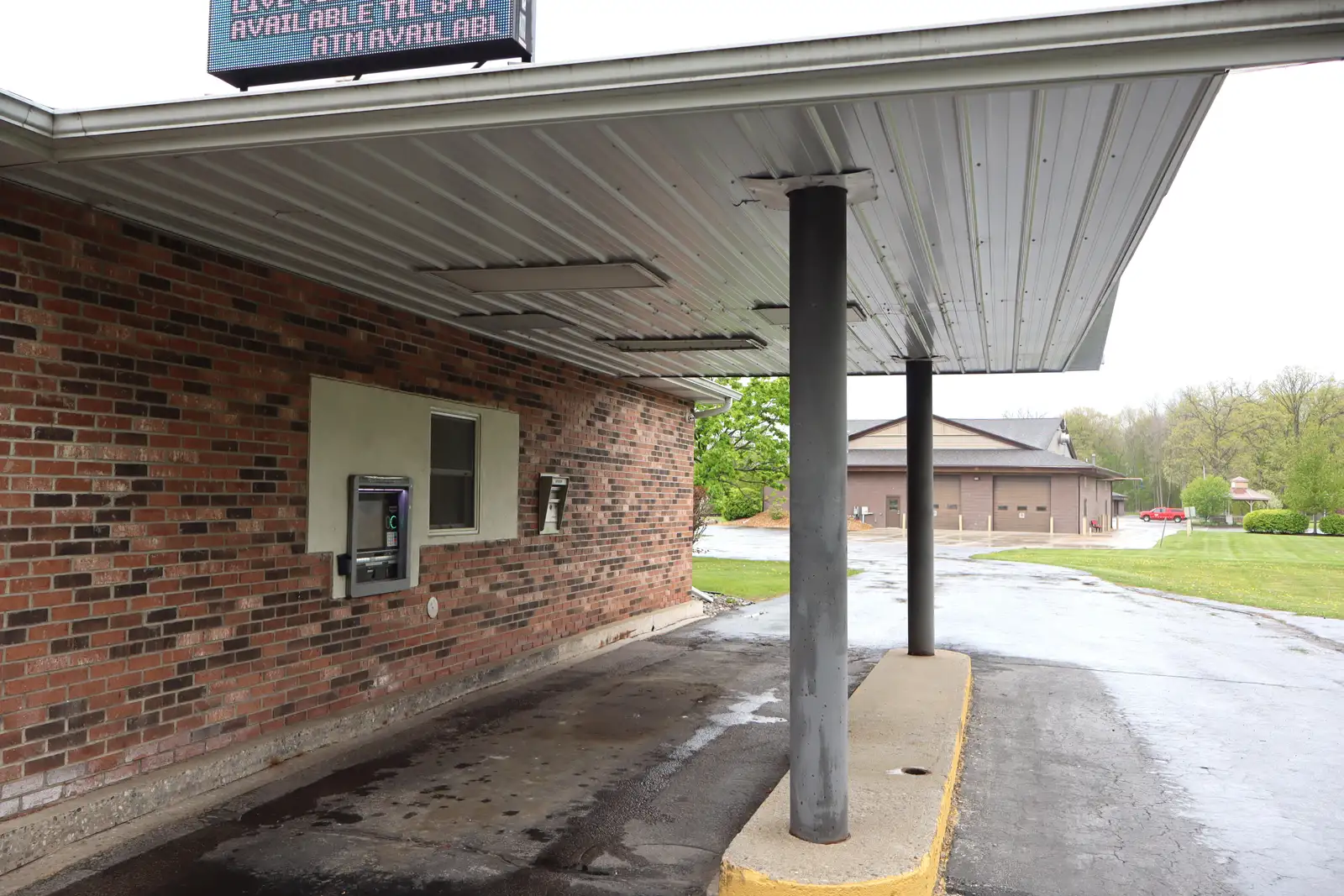 FOR SALE: 1,602 SF OFFICE/RETAIL/DRIVE THRU CALL TRADEMARK 989-792-6400 image 21