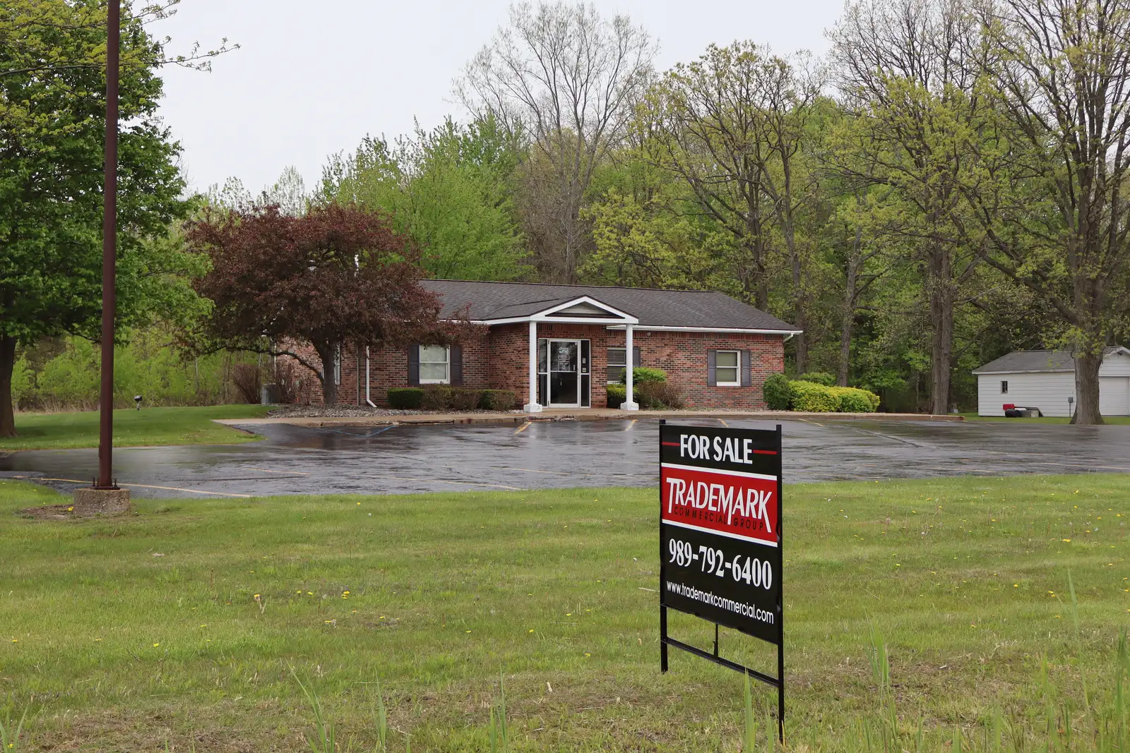 FOR SALE: 1,602 SF OFFICE/RETAIL/DRIVE THRU CALL TRADEMARK 989-792-6400 image 18