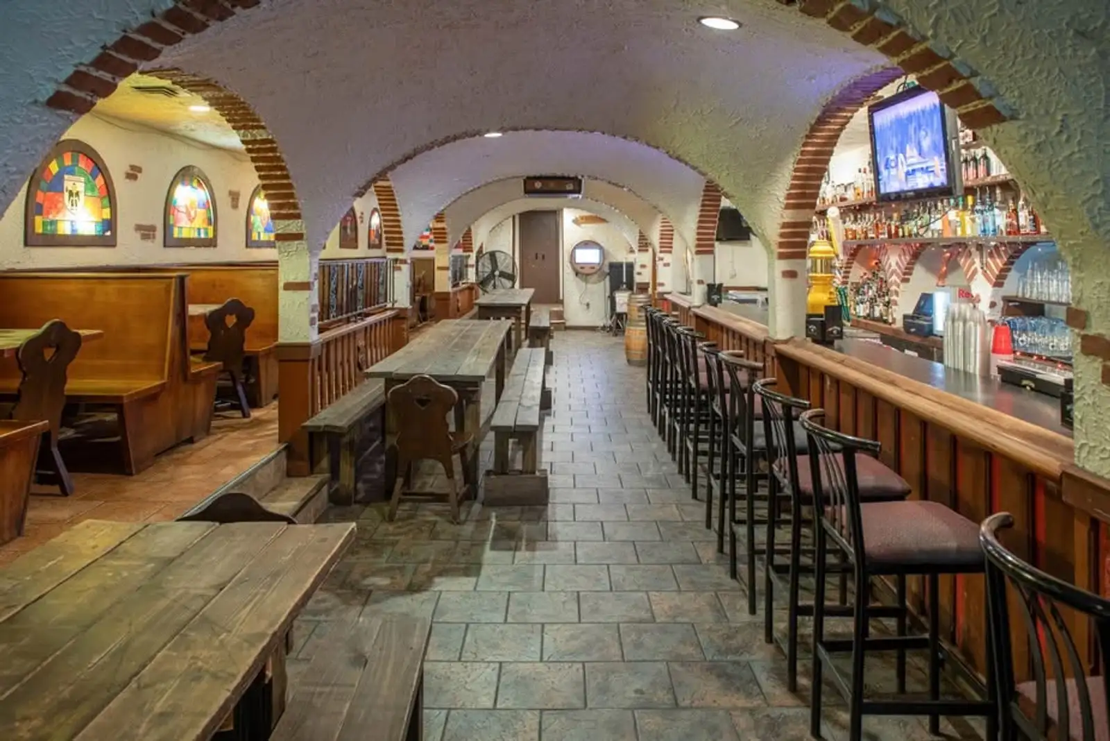 Unique Opportunity -Lease Operating Landmark Downtown Ann Arbor Restaurant / Bar image 11
