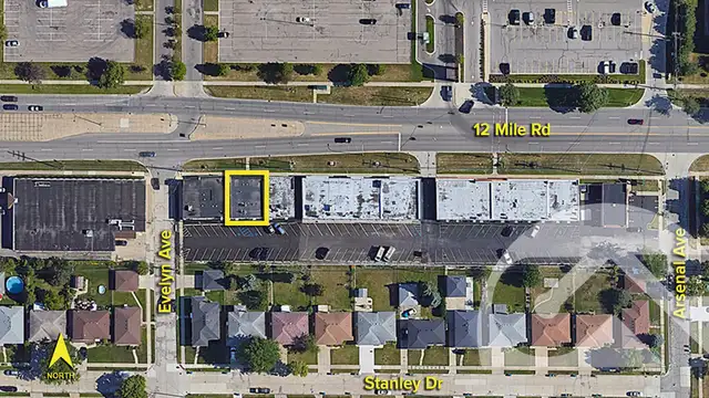 8226-8236 E. 12 Mile Rd thumbnail 2