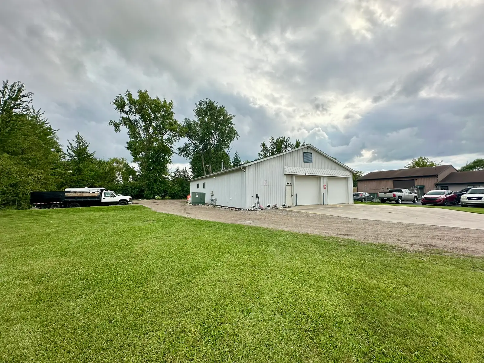 2869 Vogue Blvd image 13
