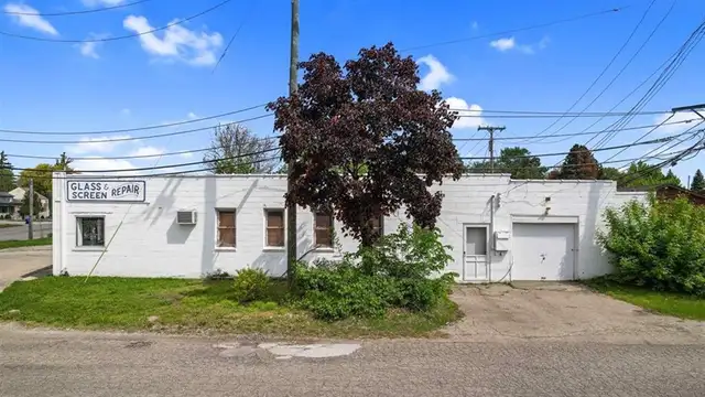 32540 Utica Rd thumbnail 2