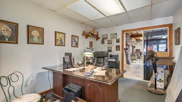 32540 Utica Rd thumbnail 4