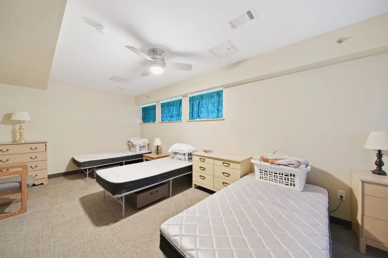 227 Riverside Ave image 54