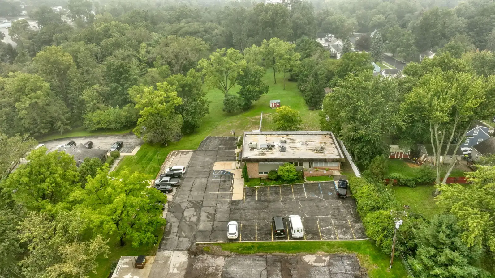 227 Riverside Ave image 74