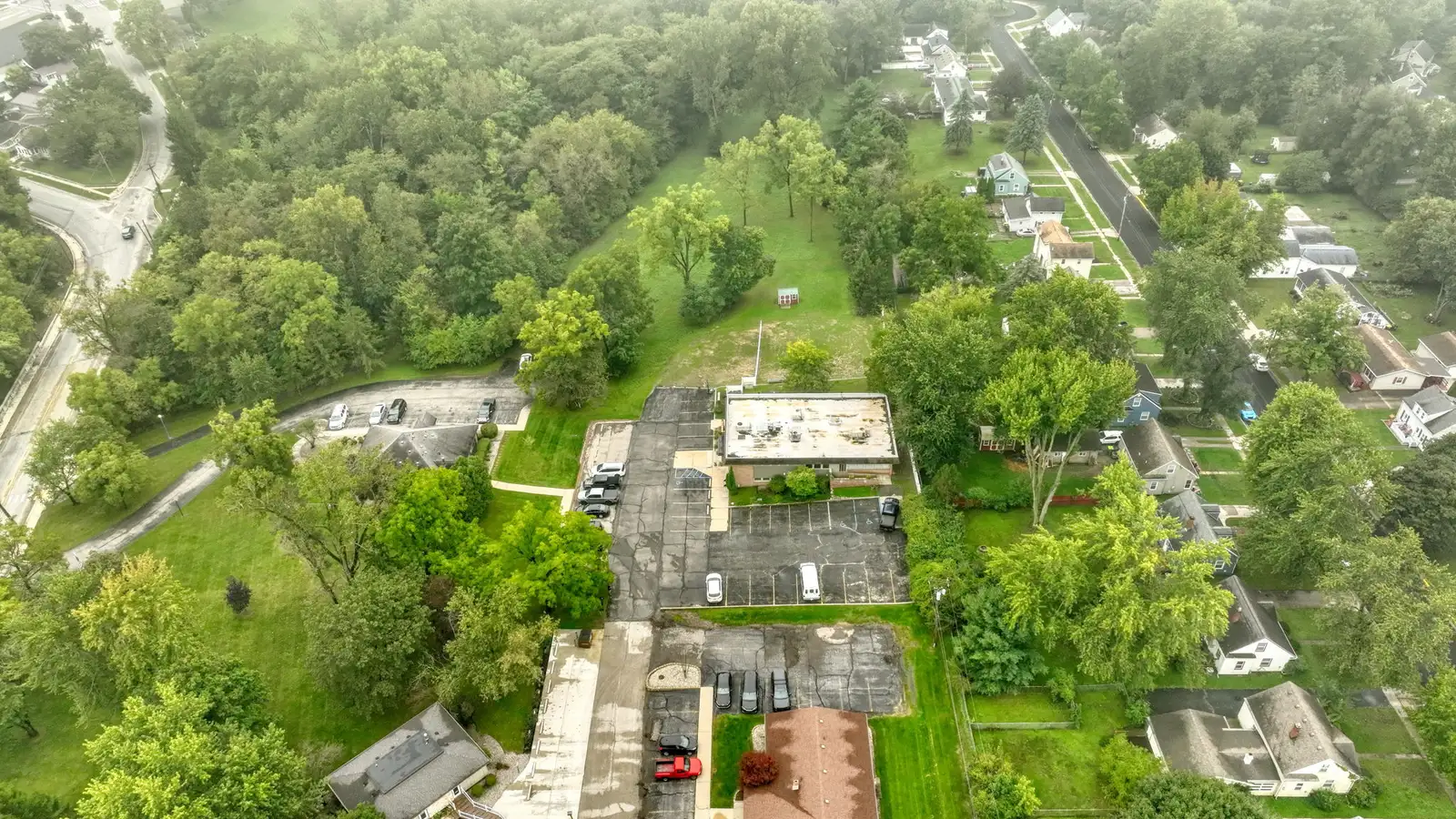 227 Riverside Ave image 71