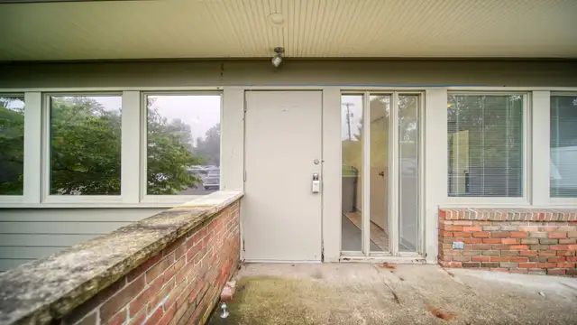 227 Riverside Ave thumbnail 4