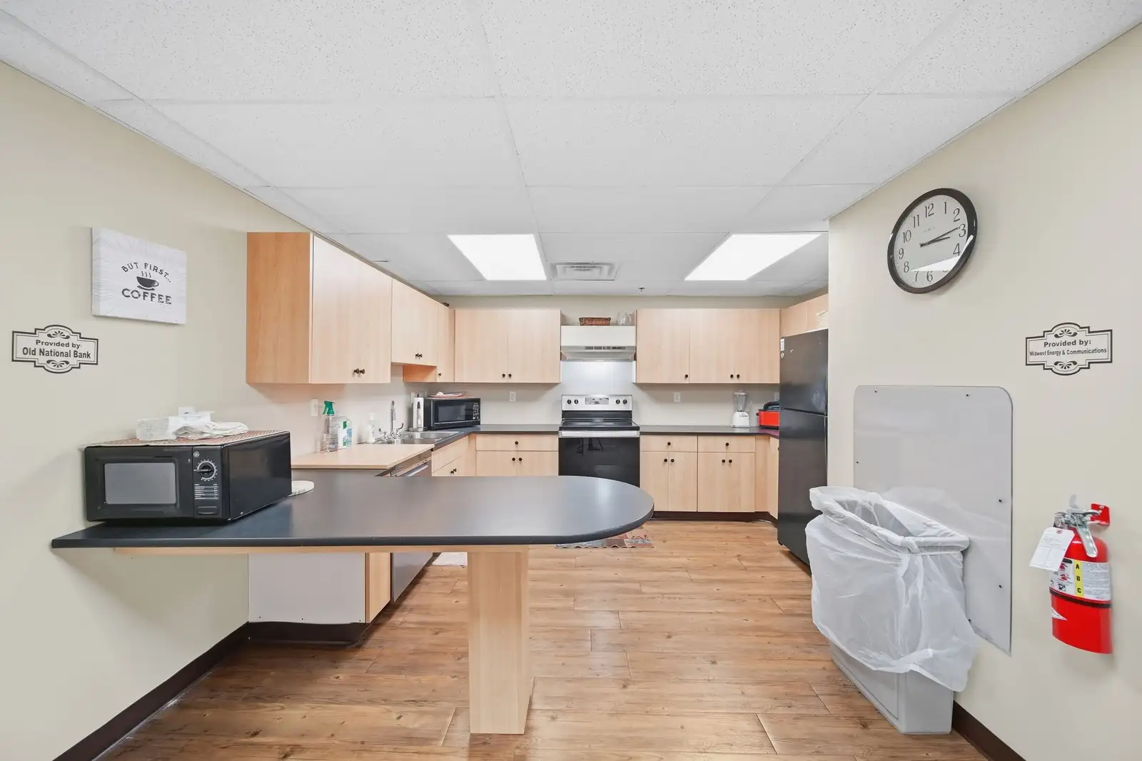 227 Riverside Ave image 28