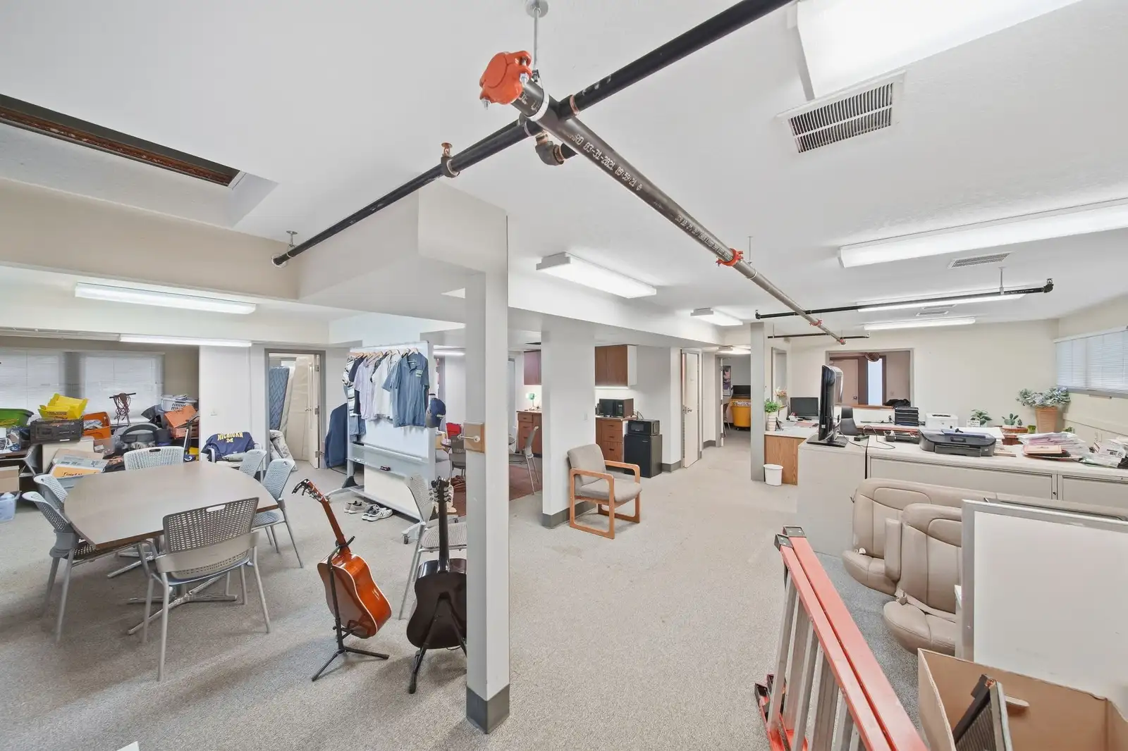 227 Riverside Ave image 22