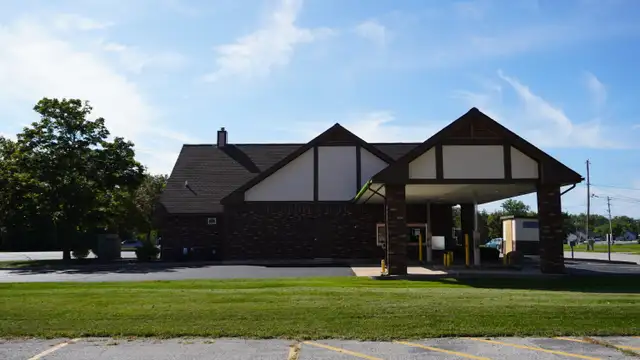 FOR SALE: 2,311 SF Freestanding Retail Building on 0.6 Acres thumbnail 5