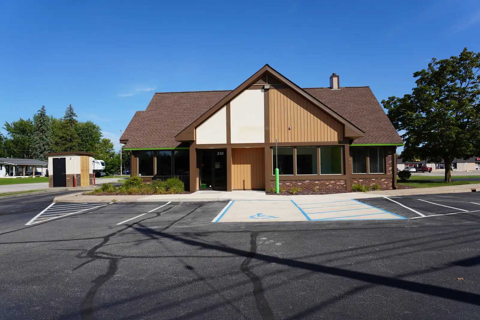 FOR SALE: 2,311 SF Freestanding Retail Building on 0.6 Acres image 15